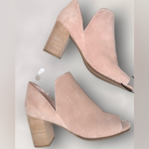 Worn 1X Cole Haan SHILOH peep top stacked heel women’s leather booties size 9.5 - Picture 15 of 17